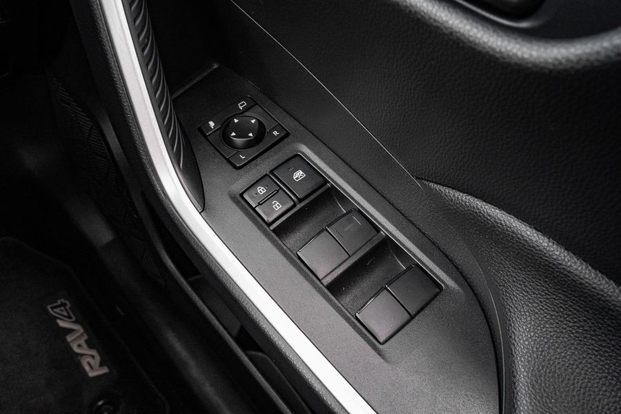 2024 Toyota RAV4 GX Auto 2WD Photo 15