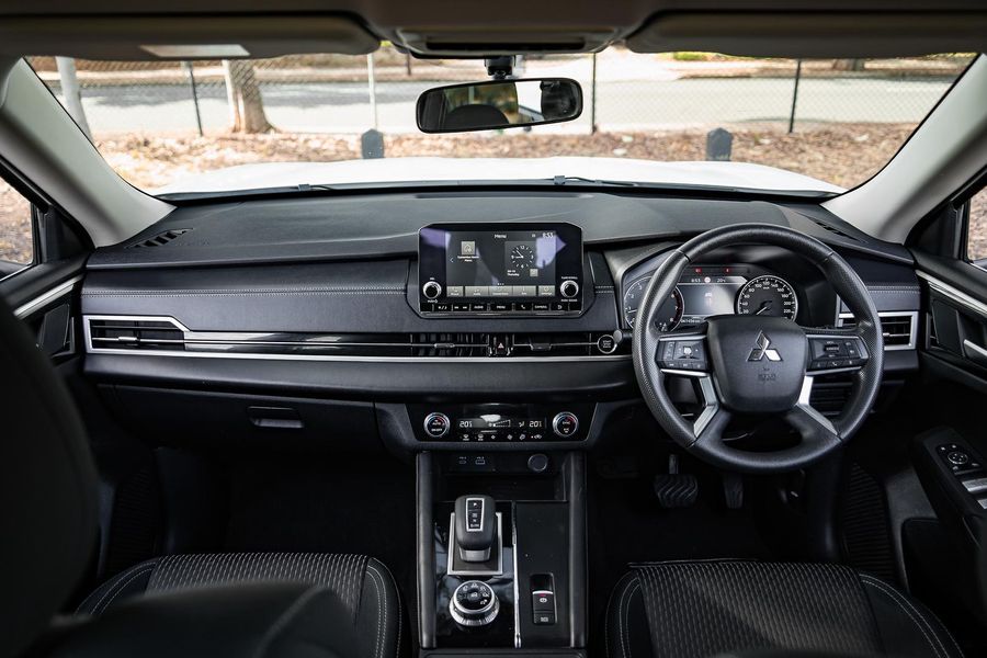 2024 Mitsubishi Outlander ES ZM Auto 2WD MY24 Photo 9