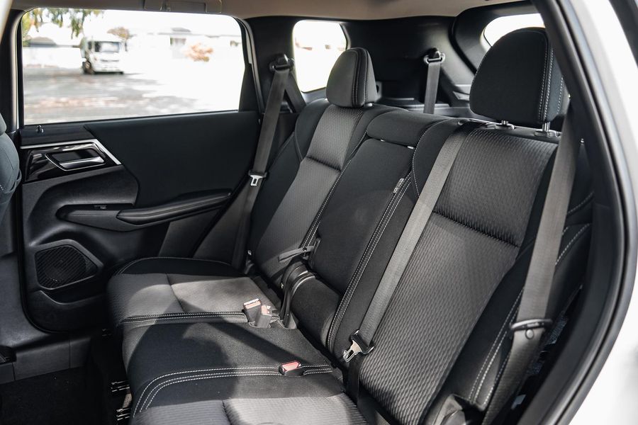 2024 Mitsubishi Outlander ES ZM Auto 2WD MY24 Photo 18