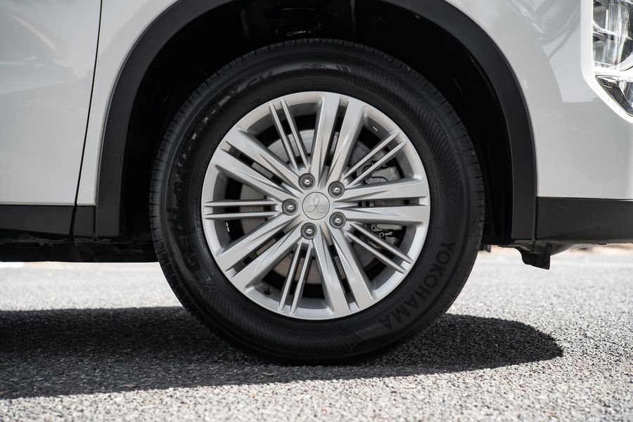 2024 Mitsubishi Outlander ES ZM Auto 2WD MY24 Photo 22