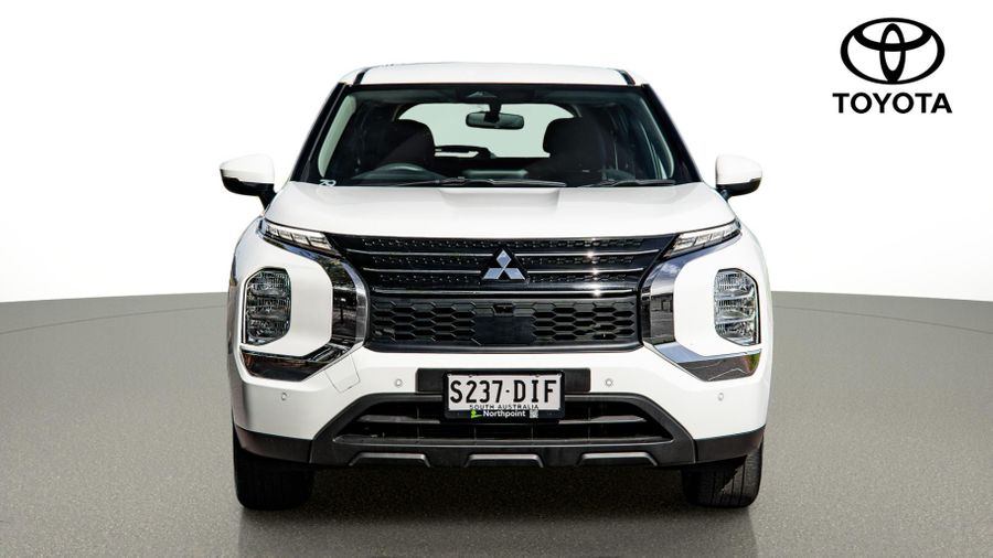 2024 Mitsubishi Outlander ES ZM Auto 2WD MY24 Photo 2