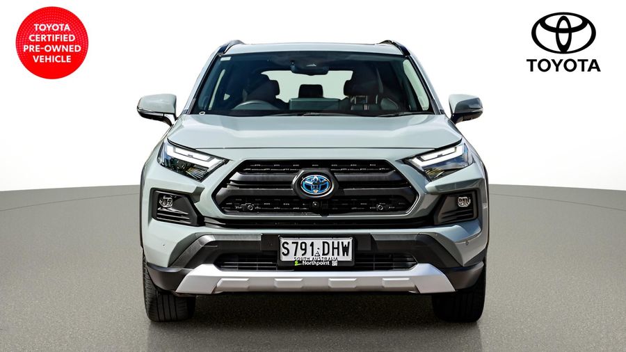 2024 Toyota RAV4 Edge Auto eFour Photo 2