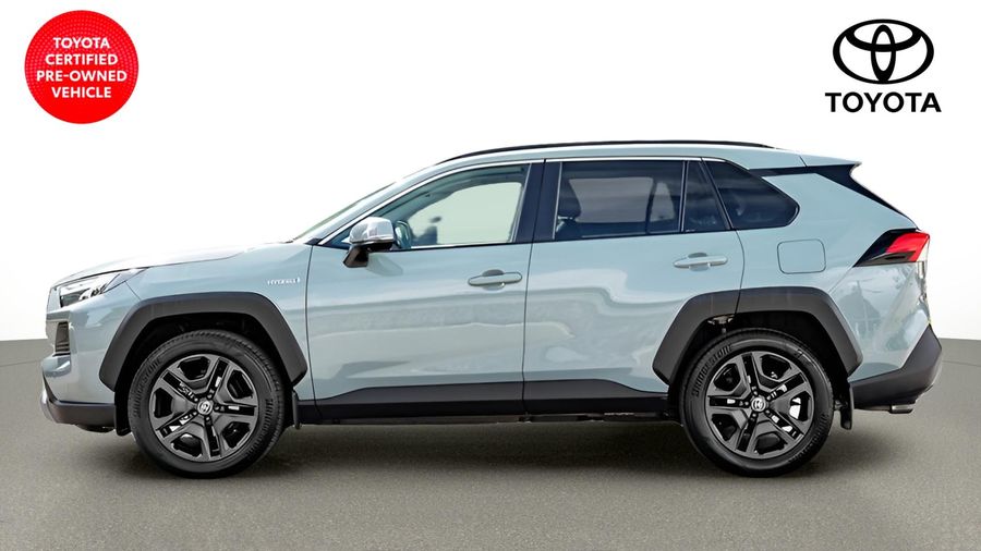 2024 Toyota RAV4 Edge Auto eFour Photo 4