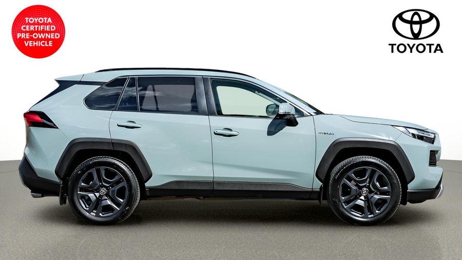 2024 Toyota RAV4 Edge Auto eFour Photo 8