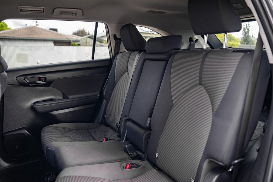 2022 Toyota Kluger GX Auto 2WD Photo 18