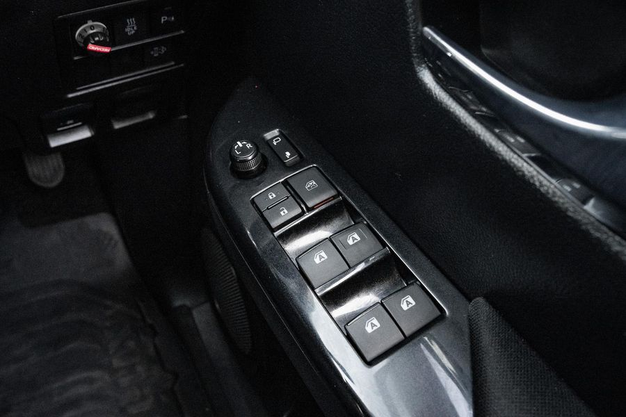 2022 Toyota Hilux SR5 Auto 4x4 Double Cab Photo 15