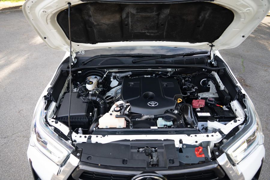 2022 Toyota Hilux SR5 Auto 4x4 Double Cab Photo 22