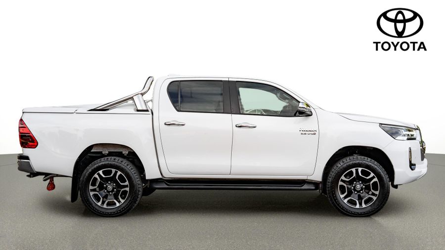 2022 Toyota Hilux SR5 Auto 4x4 Double Cab Photo 8