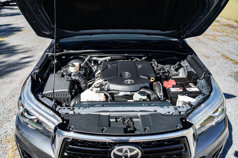 2020 Toyota Hilux SR5 Auto 4x4 Double Cab Photo 22